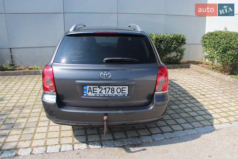 Универсал Toyota Avensis 2008 в Киеве