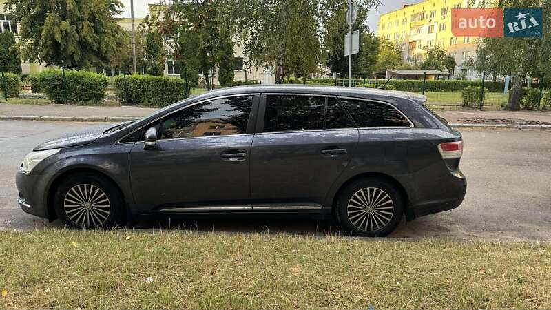 Универсал Toyota Avensis 2011 в Житомире фото 4 Универсал Toyota Avensis 2011 в Житомире