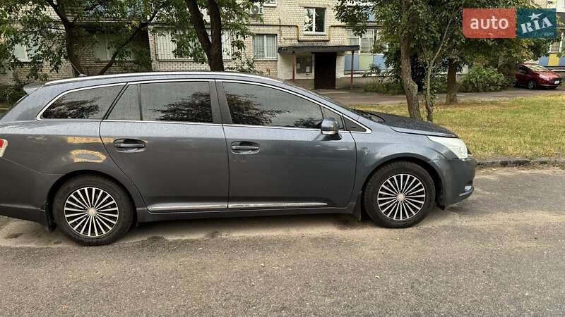 Универсал Toyota Avensis 2011 в Житомире фото 5 Универсал Toyota Avensis 2011 в Житомире