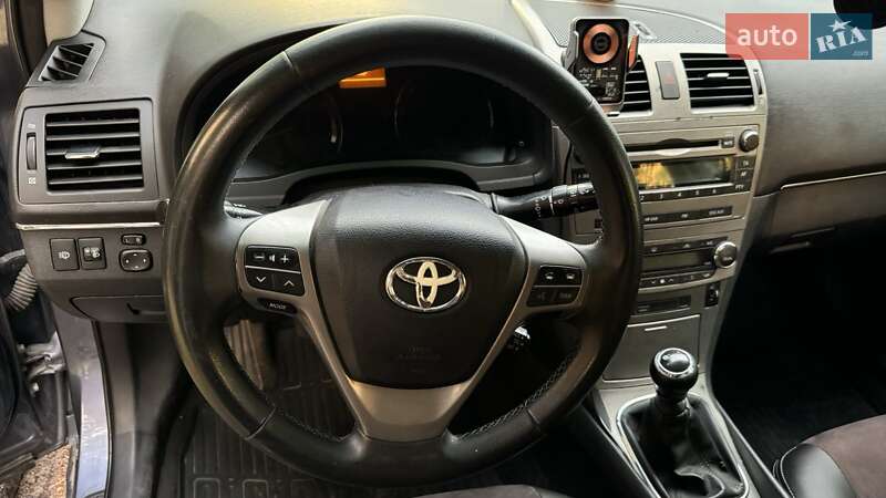 Универсал Toyota Avensis 2011 в Житомире фото 11 Универсал Toyota Avensis 2011 в Житомире
