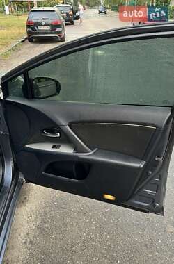 Универсал Toyota Avensis 2011 в Житомире