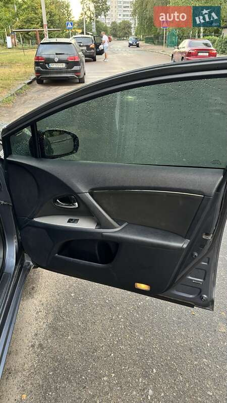 Универсал Toyota Avensis 2011 в Житомире фото 15 Универсал Toyota Avensis 2011 в Житомире