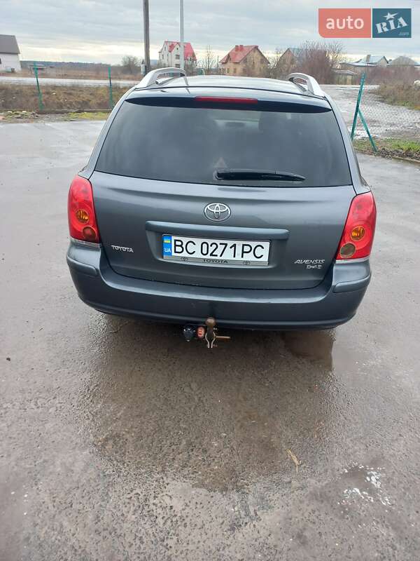 Універсал Toyota Avensis 2005 в Буську