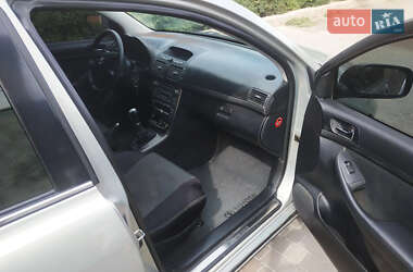 Седан Toyota Avensis 2006 в 