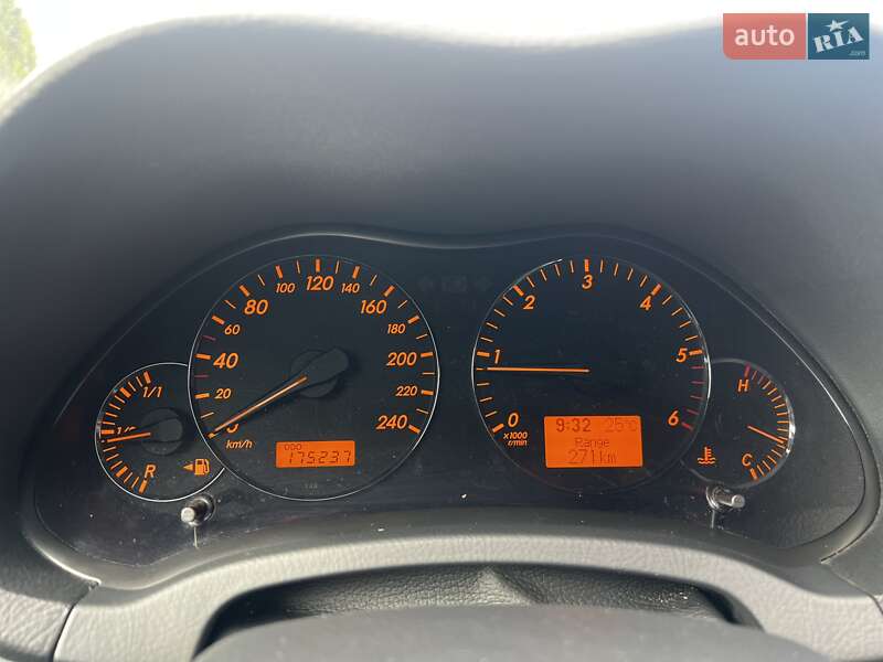 Универсал Toyota Avensis 2008 в Луцке