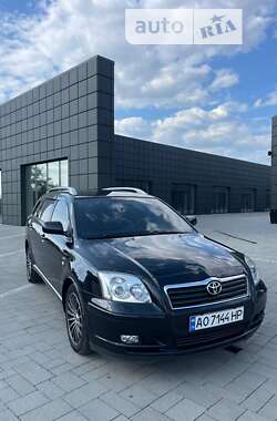 Універсал Toyota Avensis 2006 в Тячеві