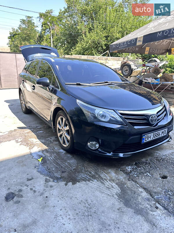 Універсал Toyota Avensis 2012 в Одесі