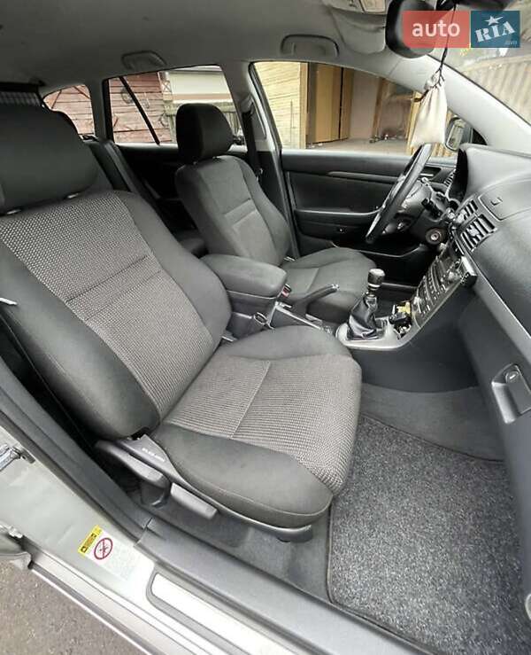 Универсал Toyota Avensis 2006 в Житомире фото 10 Универсал Toyota Avensis 2006 в Житомире