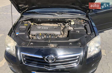 Универсал Toyota Avensis 2006 в 