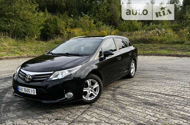 Універсал Toyota Avensis 2012 в Луцьку