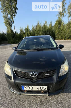 Універсал Toyota Avensis 2009 в Харкові