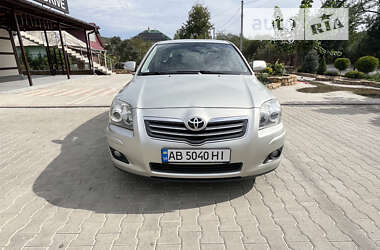 Ліфтбек Toyota Avensis 2009 в Могилів-Подільському