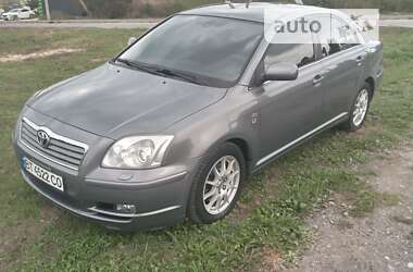 Ліфтбек Toyota Avensis 2004 в Теофіполі