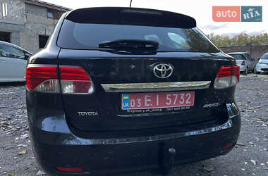 Универсал Toyota Avensis 2013 в Кременце