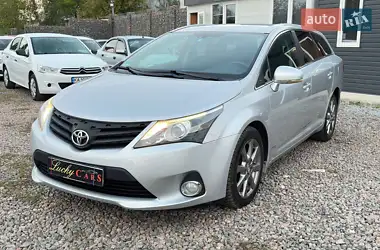 Toyota Avensis 2013