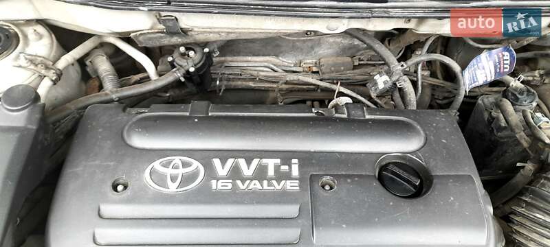 Седан Toyota Avensis 2004 в Броварах