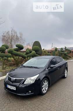 Седан Toyota Avensis 2010 в Яворове