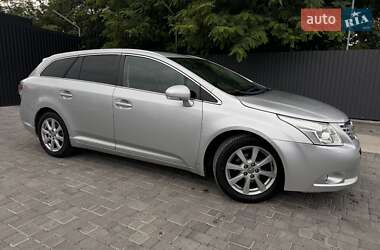 Універсал Toyota Avensis 2010 в Рівному