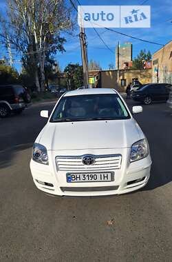 Седан Toyota Avensis 2004 в Одессе