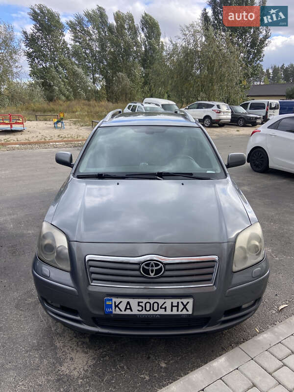 Toyota Avensis 2004