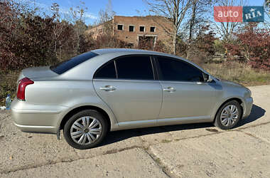 Седан Toyota Avensis 2006 в Хмельницком