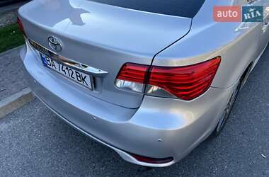 Седан Toyota Avensis 2012 в Александрие