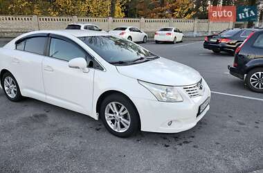 Toyota Avensis 2011