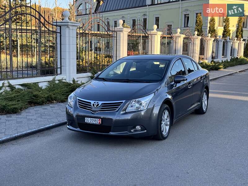 Седан Toyota Avensis 2009 в Вінниці