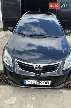 Универсал Toyota Avensis 2010 в 