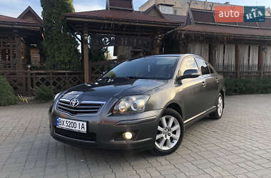 Седан Toyota Avensis 2008 в Летичіві