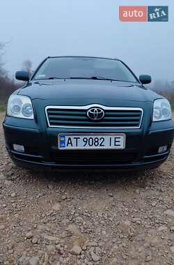 Ліфтбек Toyota Avensis 2003 в Болехові