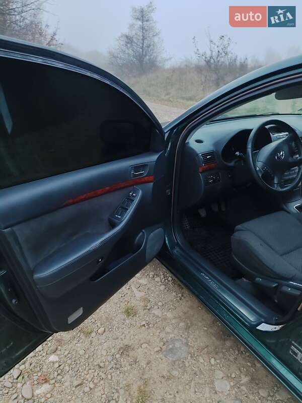 Ліфтбек Toyota Avensis 2003 в Болехові