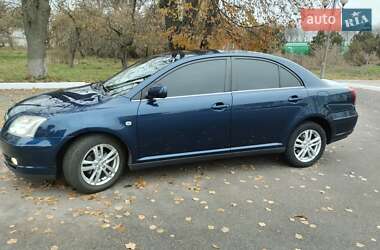 Седан Toyota Avensis 2003 в Хмельнике