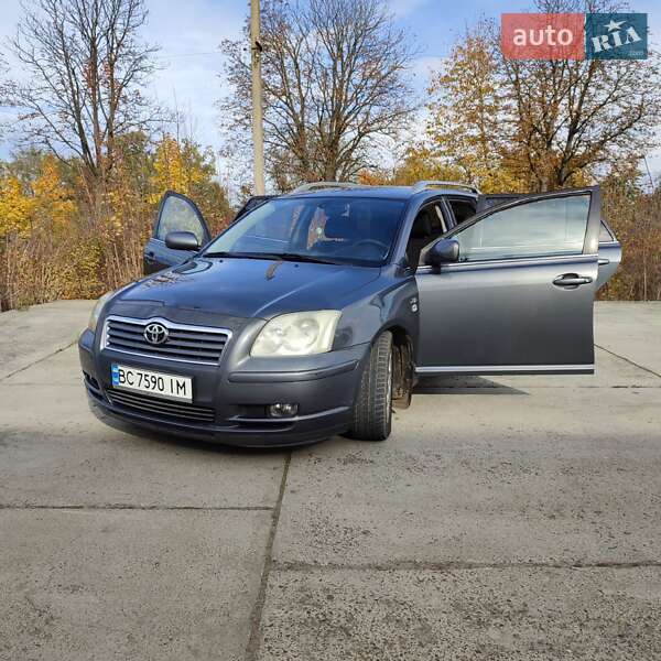 Універсал Toyota Avensis 2005 в Стрию