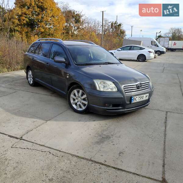 Універсал Toyota Avensis 2005 в Стрию