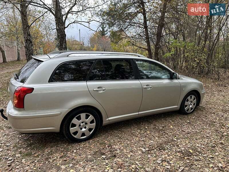 Универсал Toyota Avensis 2006 в Киеве