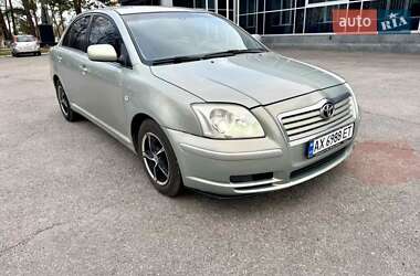 Седан Toyota Avensis 2004 в 