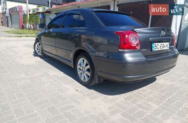 Седан Toyota Avensis 2007 в Золочеве