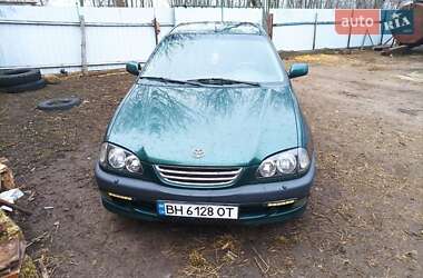 Универсал Toyota Avensis 1997 в Ананьеве