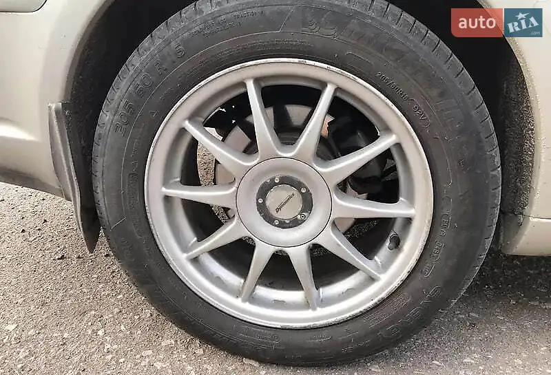 Toyota Avensis 2004