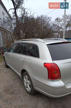 Универсал Toyota Avensis 2005 в 