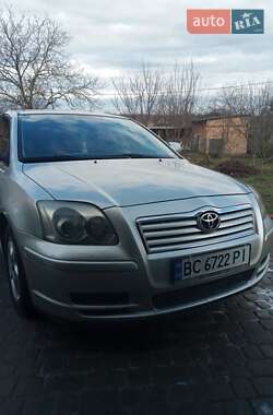 Седан Toyota Avensis 2003 в Львові