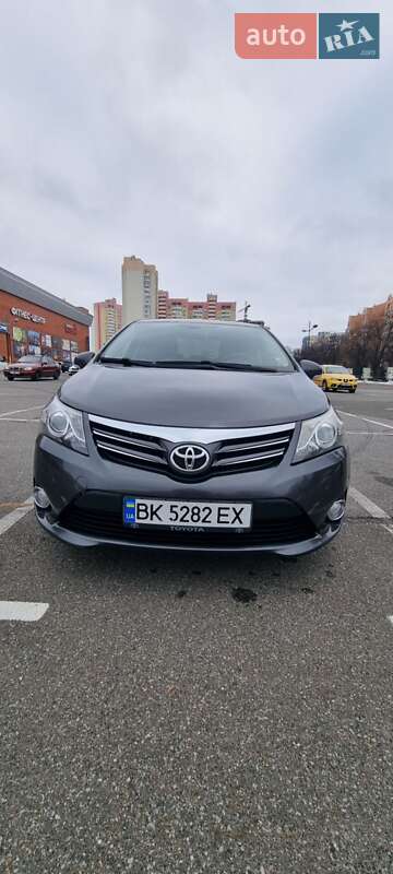 Седан Toyota Avensis 2012 в Броварах