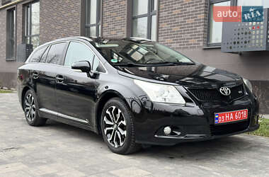 Універсал Toyota Avensis 2010 в Львові