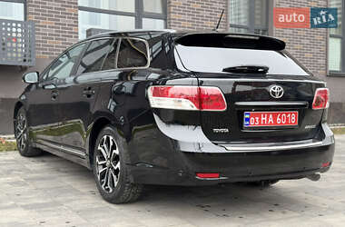 Універсал Toyota Avensis 2010 в Львові