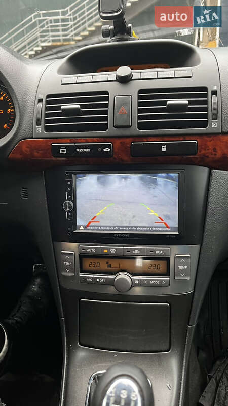 Універсал Toyota Avensis 2004 в Ізмаїлі