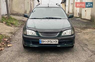 Універсал Toyota Avensis 1999 в Одесі