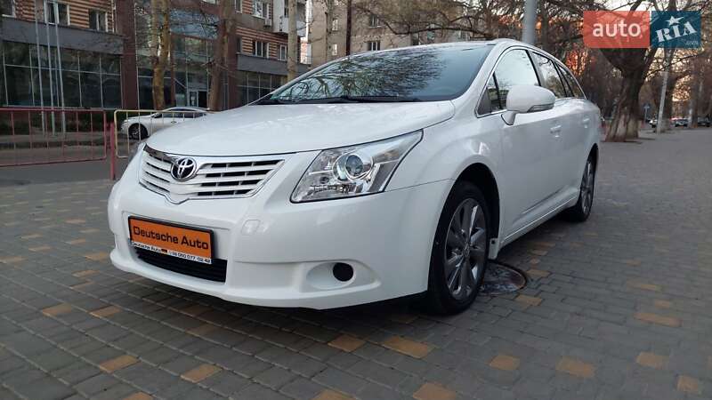 Универсал Toyota Avensis 2010 в Одессе