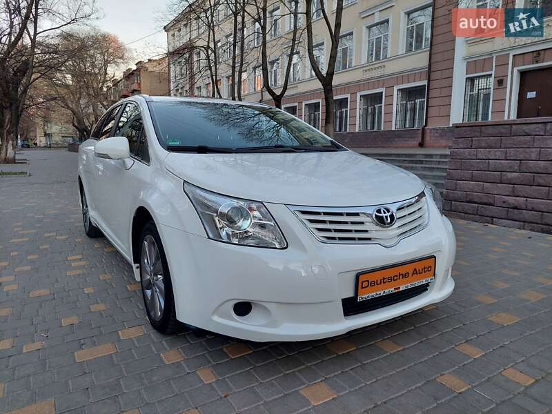 Универсал Toyota Avensis 2010 в Одессе