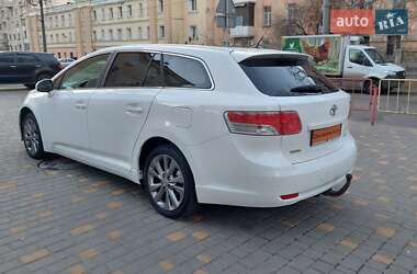 Универсал Toyota Avensis 2010 в 